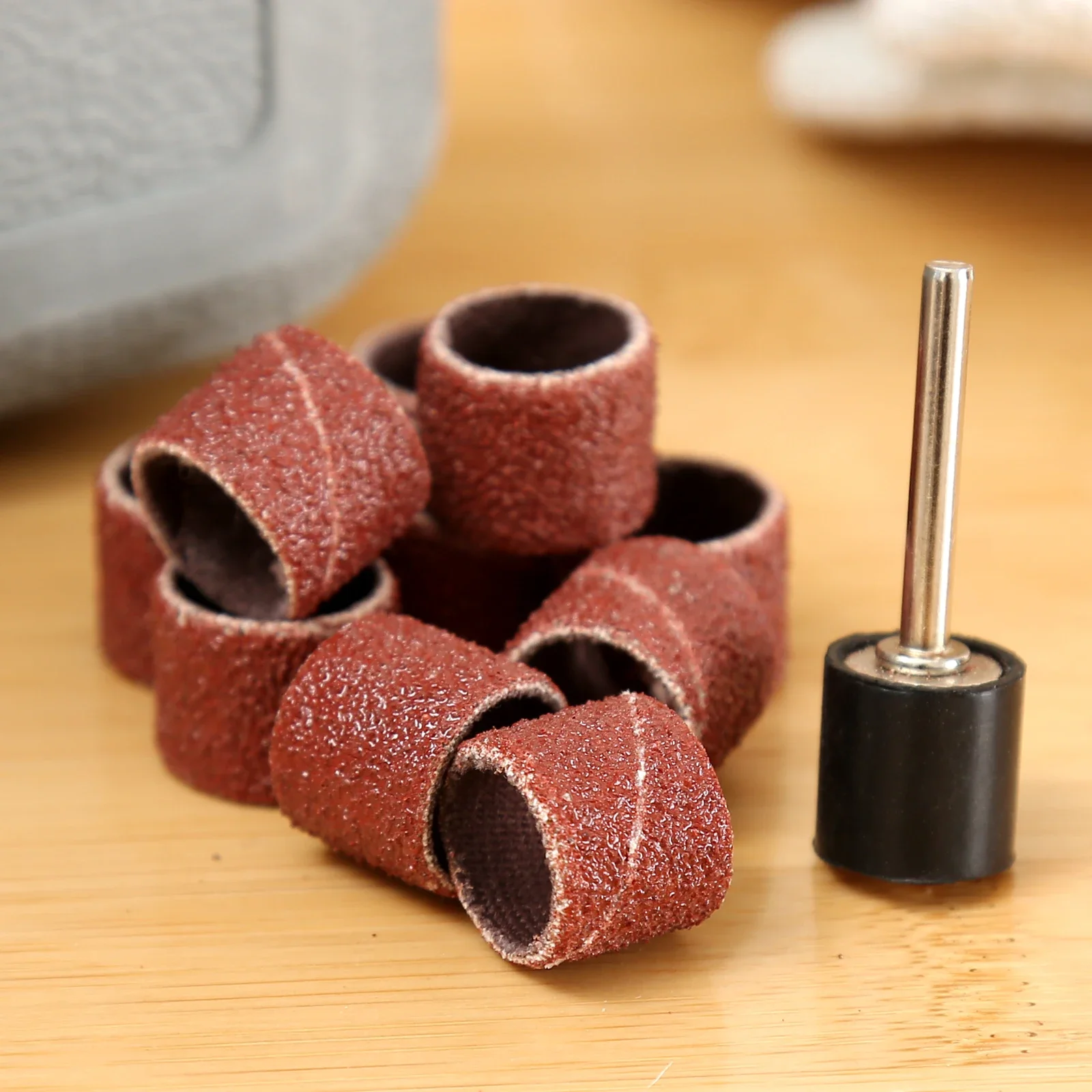 51Pcs 샌딩 드럼 키트 80-600Grit 드럼 샌더 네일 샌딩 밴드 슬리브 (Dremel 로타리 도구 용 드럼 맨드릴 포함)