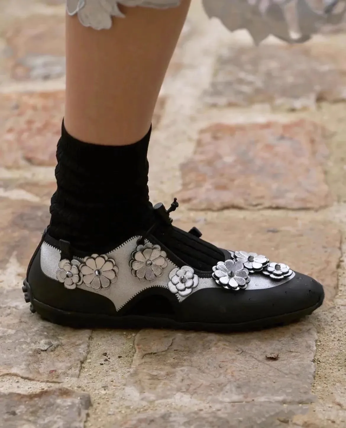 

New Round Toe Shallow Cross Tied Elastic Band Ballet Flats Summer Flower Comfortable Breathable Vulcanized Casual Shoes