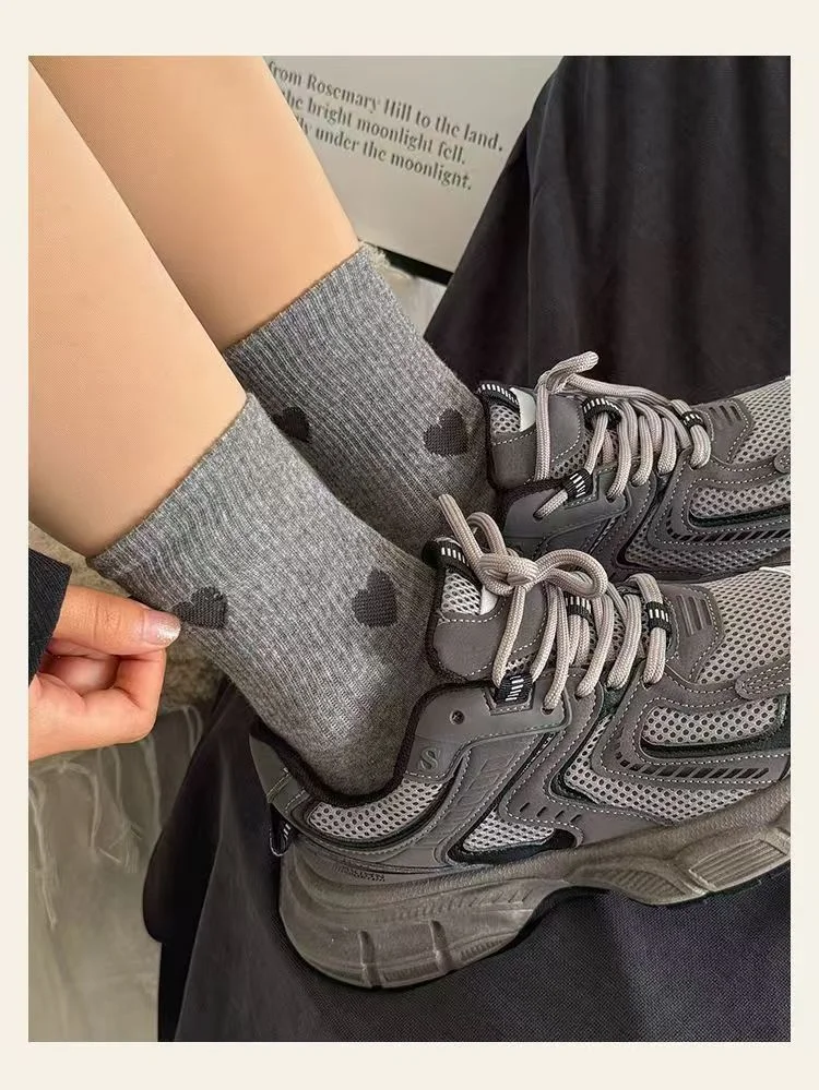 5/10 Paar Damen-Socken mit herzförmigem Muster, mittellange Socken, modischer Druck, weich, bequem, schweißabsorbierend, atmungsaktiv – Detail 9