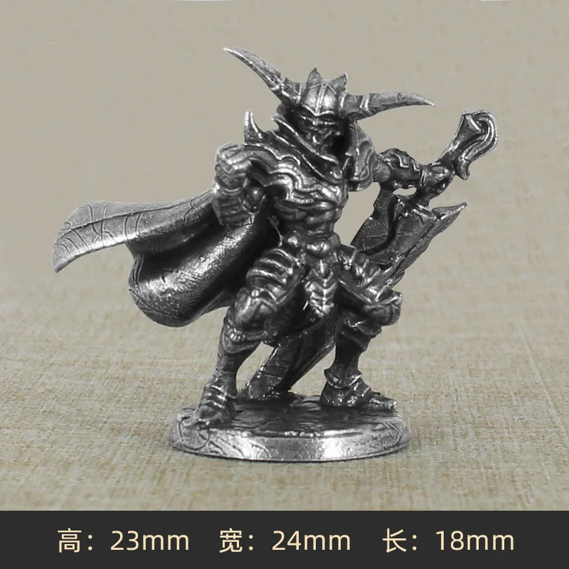 นักผจญภัย Guild ทหารรุ่นสําเร็จรูปผลิตภัณฑ์เกมกระดานชิ้น Miniature เครื่องประดับอุปกรณ์เสริมทหาร Action Figures ของเล่น