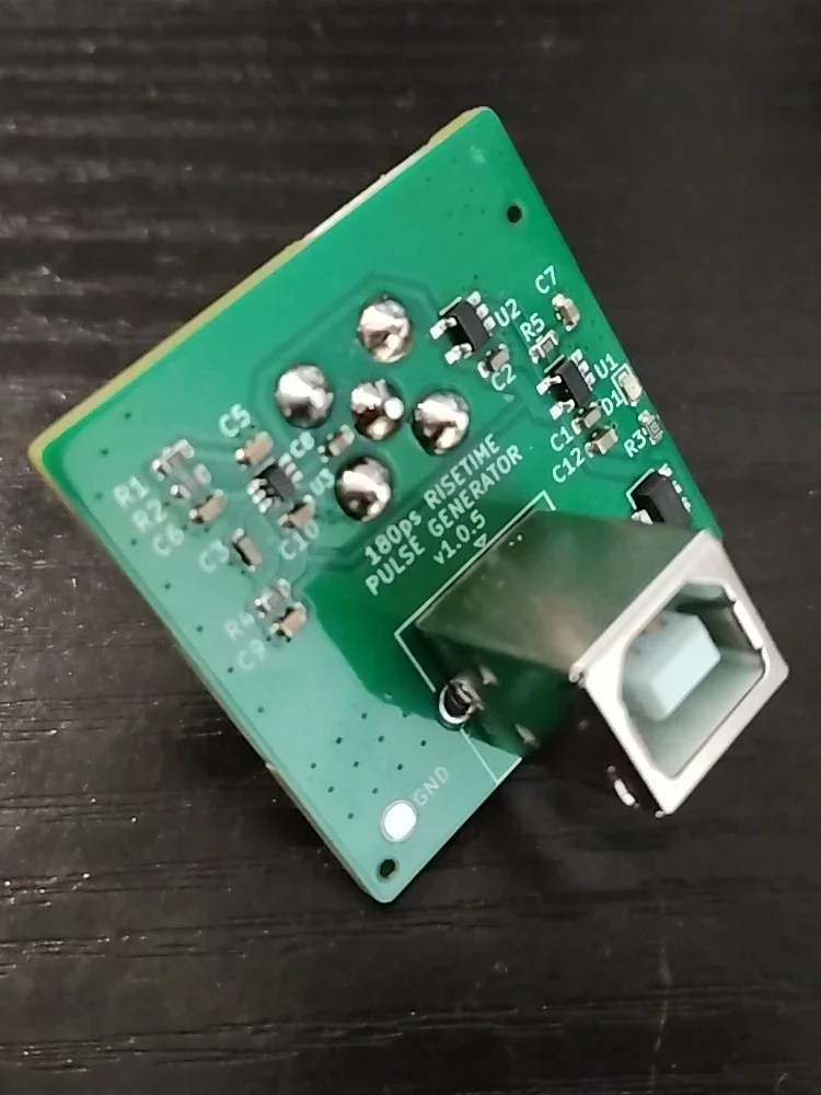 

Fast Edge Pulse Generator 150 Picoseconds Rising Edge Measurement Bandwidth TDR Measurement