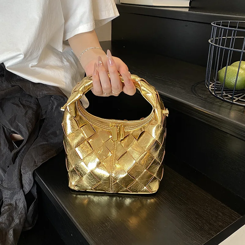 

High-End Niche Woven Handbag Feminine Style Versatile Rhombus Pattern Suitable for Work and Commuting