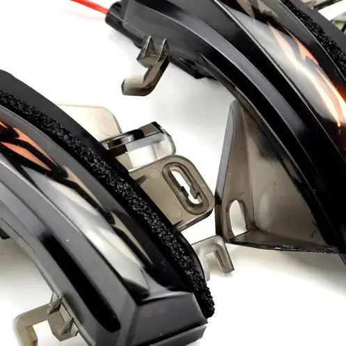 2pcs Dynamic Turn Signal LED Light Side Mirror Indicator Fit For Lexus IS350 IS350 AWD GSE26 2010-2013 IS250C 2009-2013