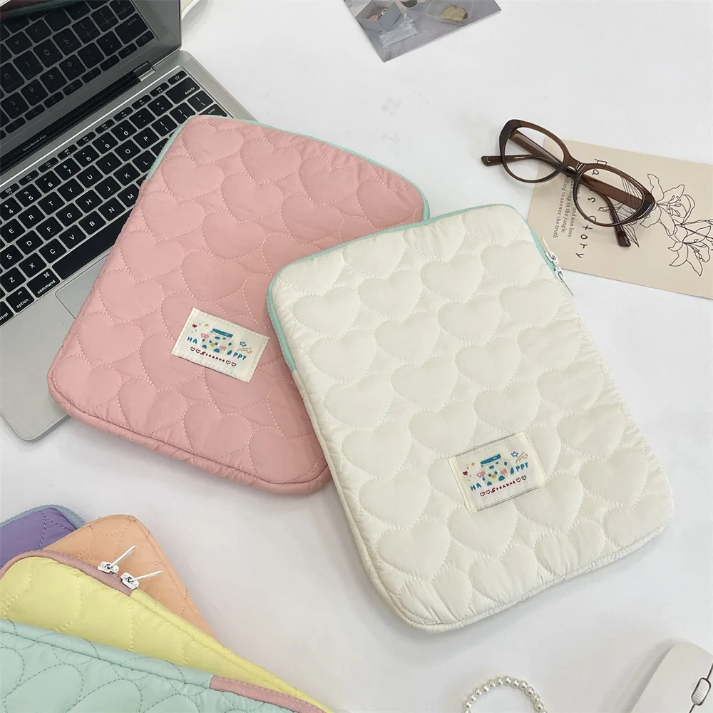 13-14-inch Tablet Computer Protection Bag Heart-shaped Suture Cute and Soft Tablet Storage Bag