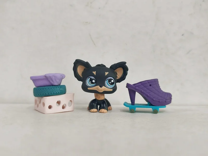 LPS Figure Black Dog Blue eyes W/5pcs Accessories Littlest Pet Shop toy #7073