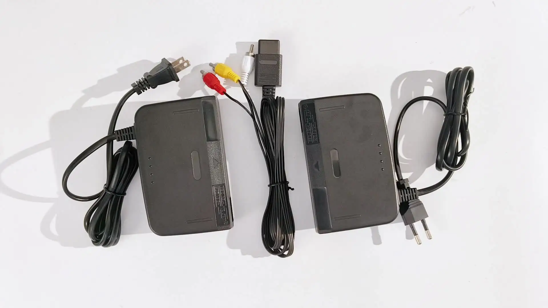 交換用ACアダプター電源とAVコンポジットビデオケーブルコード