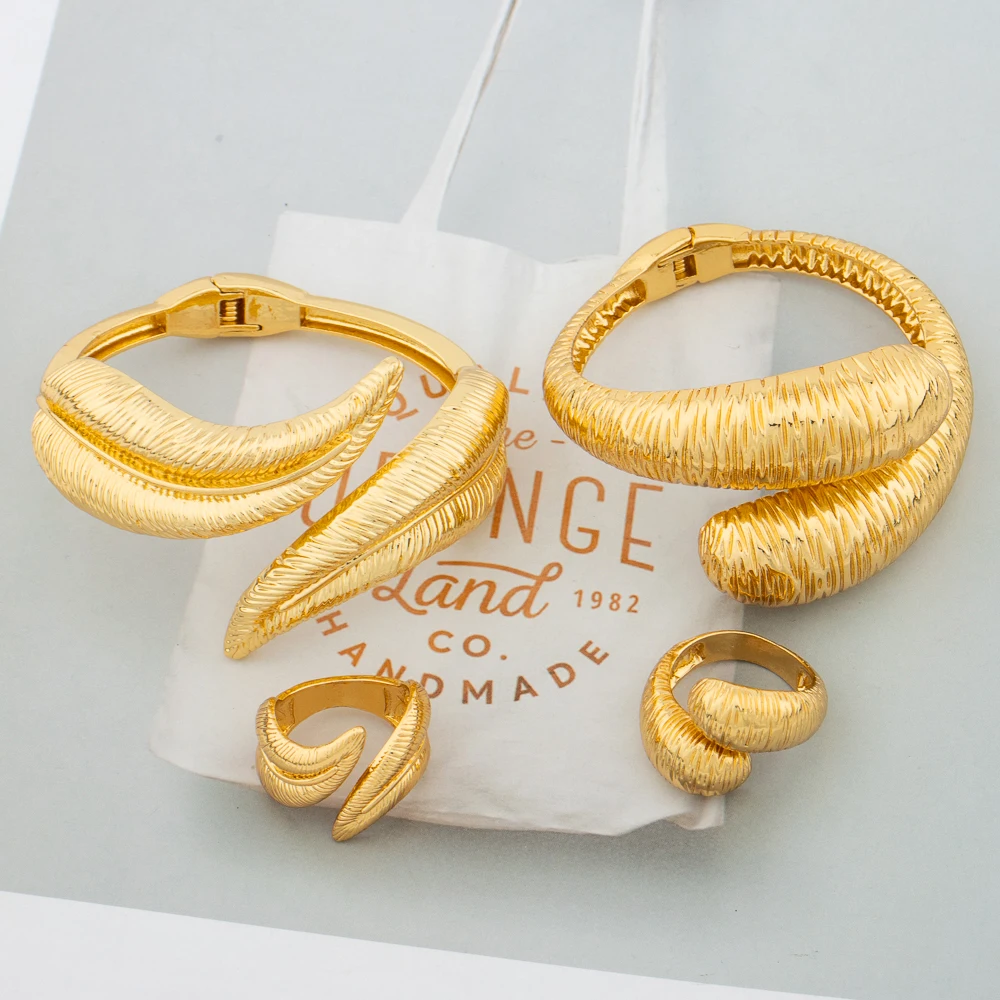 

Gold Color Bangle Jewelry Sets for Women Charm Cuff Bracelet with Ring Wedding Party Hot Sale Dubai Jewelry Anniversary Gift