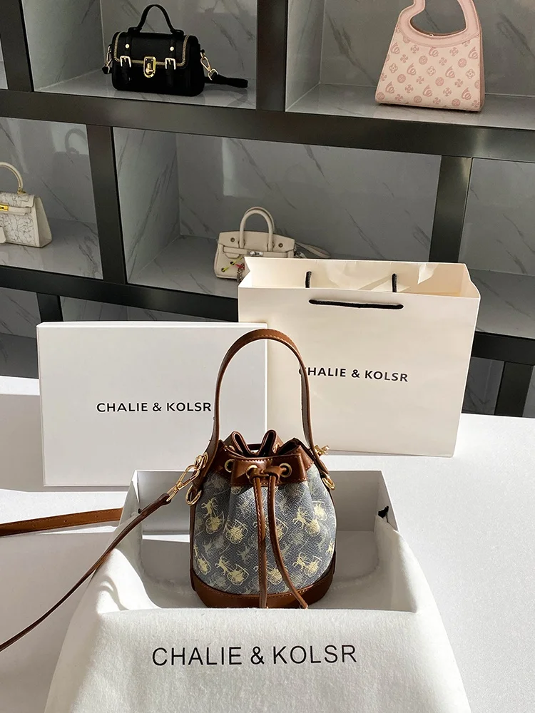 

Шикарная маленькая сумка-ведро Cro Dstring, осень-зима 2022, новая высококачественная маленькая сумка для ручной клади Sensation на работе