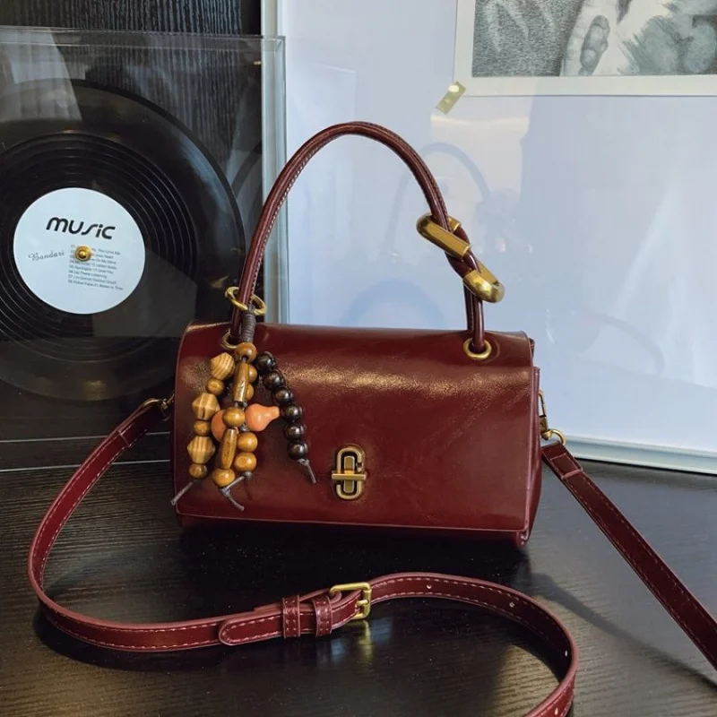 

Luxury Women's Tote Bag Made Of Fine Leather Featuring Casual Famous Lasting Daily Look​