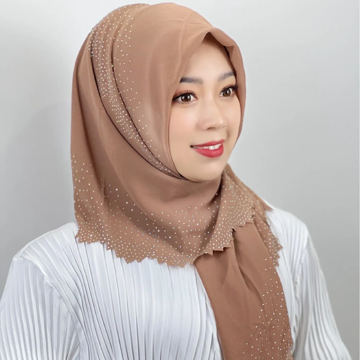 

Fashion Muslim Square Scarf Diamonds Turban Chiffon 86*86Cm Hijab Islamic Headscarf Shawl Wrap Scarves Headband Turbante Mujer