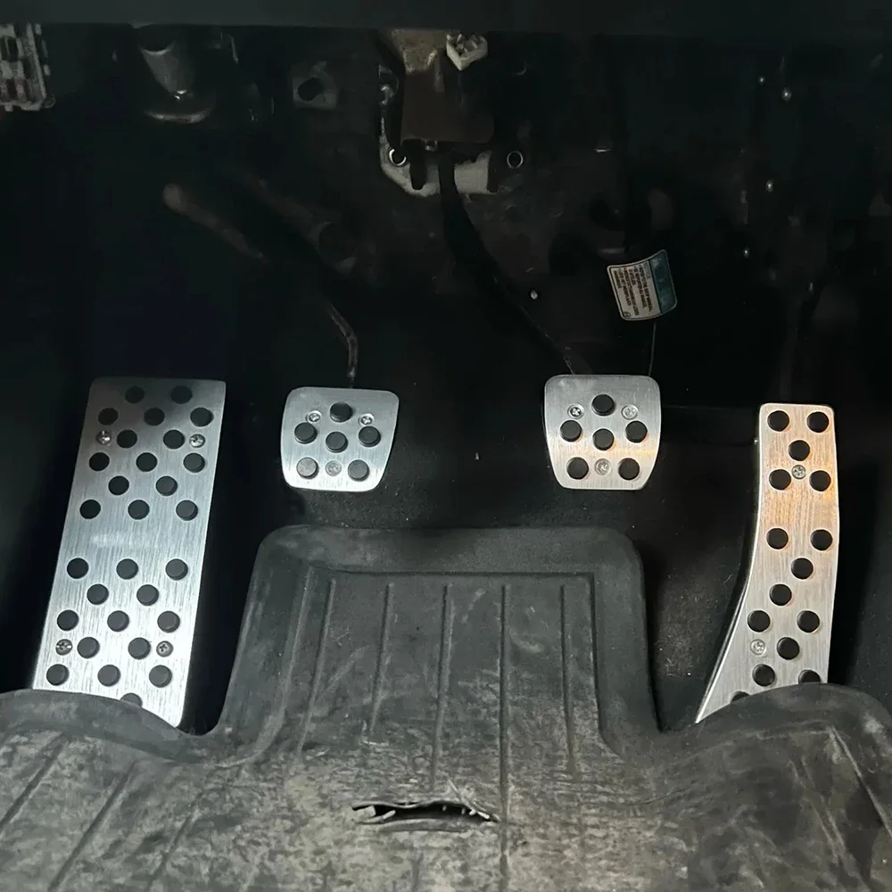 Aluminum Pads Pedal Set For Honda Civic 8th 2006~2009 2010 2011 Manual MT Clutch Brake Gas Foot Pedal Pad Cover (Need drilling)