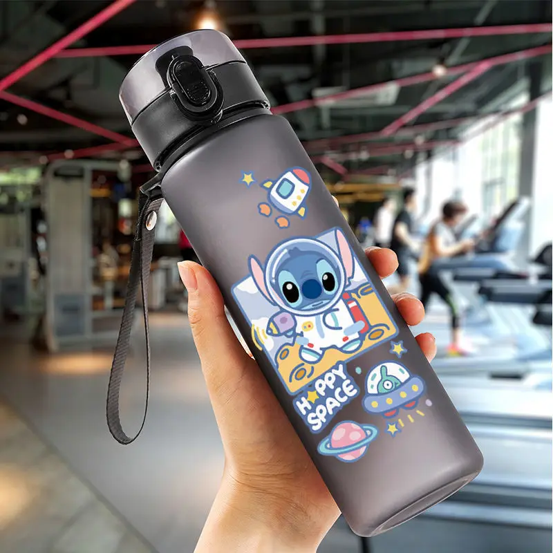 Lilo & Stitch-botella de agua deportiva de gran capacidad, vaso de plástico portátil con dibujos animados, para beber, color negro y azul, para