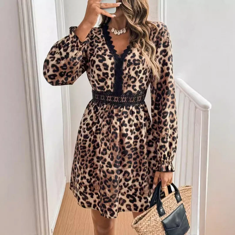 

2025French Style Retro Vintage Women's FashionVLeopard Print Long Sleeve Lace Patchwork Long Sleeve Dress