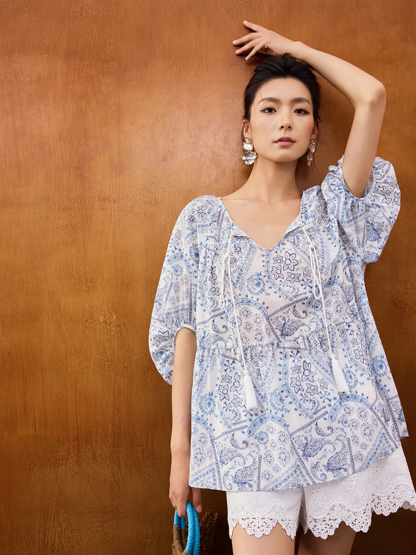 

Синяя футболка с принтом JIANCHA Summer "Breeze" Effortl Relaxation Commute, приталенная, из полиэстера, с V-образным вырезом, короткий рукав