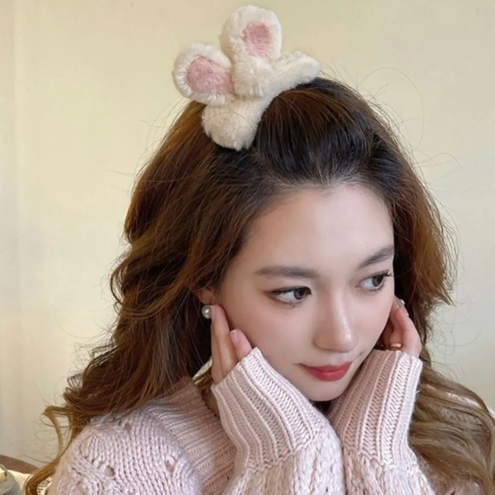 

Winter Fluffy Plush Claw Clip Rabbit Large Plush Hair Claw Korean Style Hair Accessories Sweet Ponytail Clip Girl