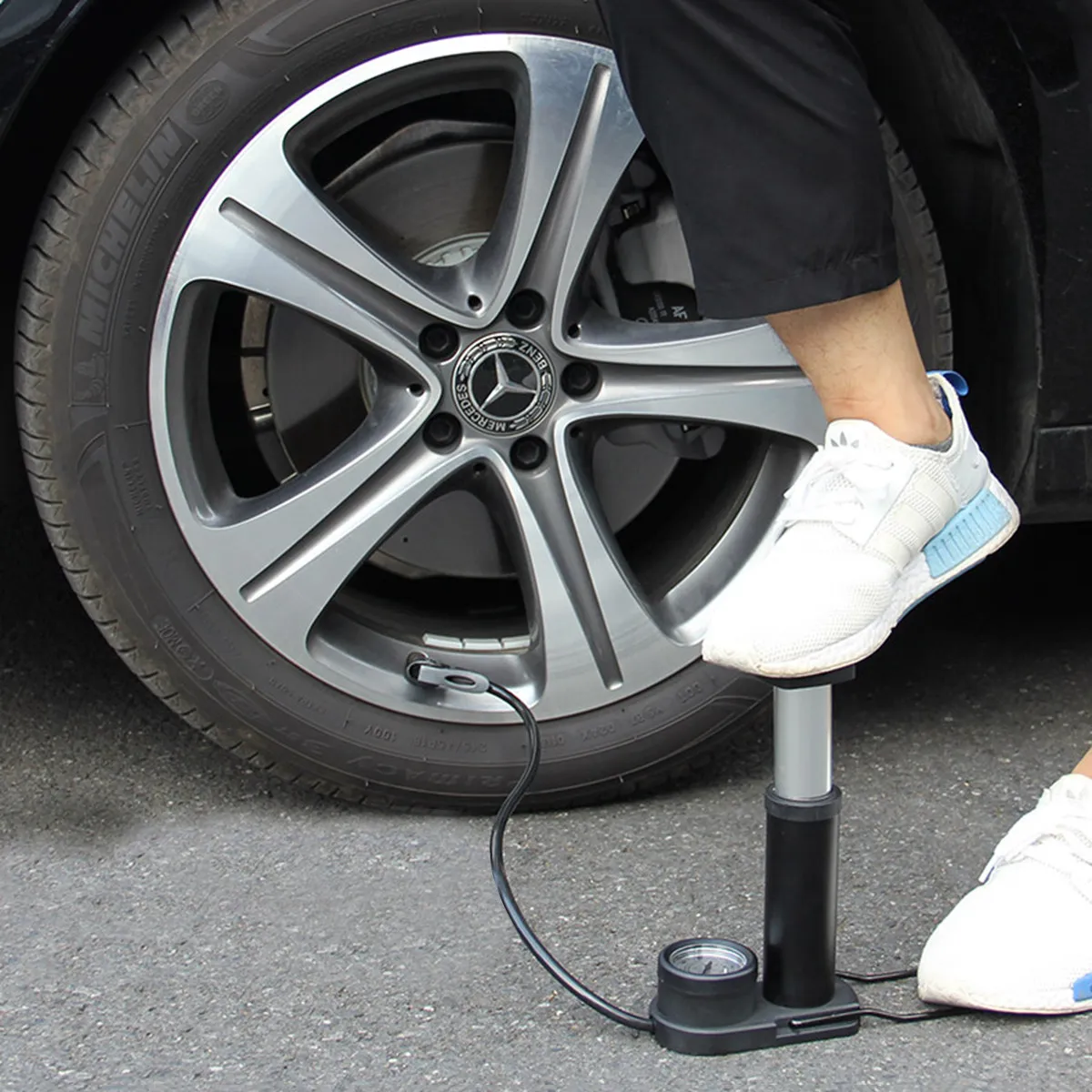 

High-Pressure Mini Floor Pump Portable Tire Inflator for Bicycles Motorcycles and Balls Dual Nozzle Kit Blue Floor Pump