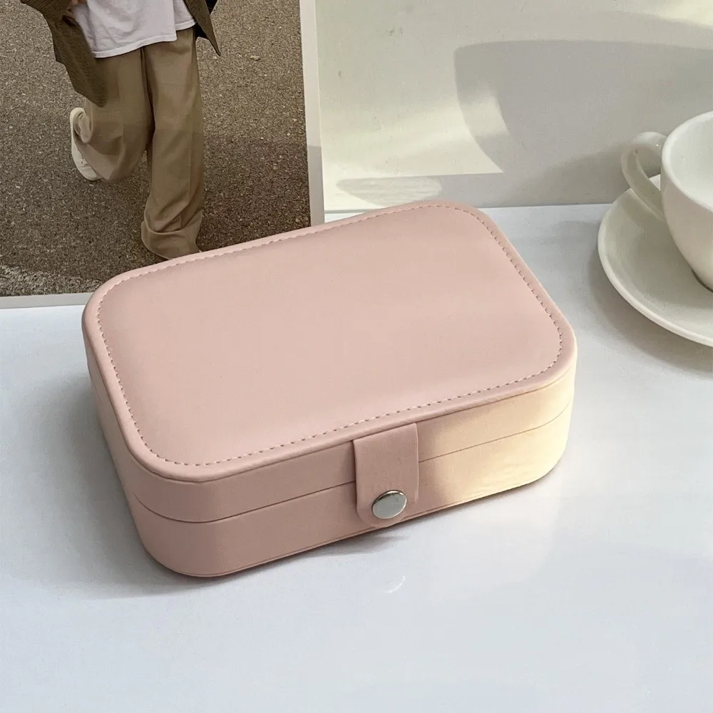 

Lightweight Vintage Jewelry Storage Box Square PU Leather Necklace Ring Case Jewelry Display Case Mini Earring Organizer Outdoor