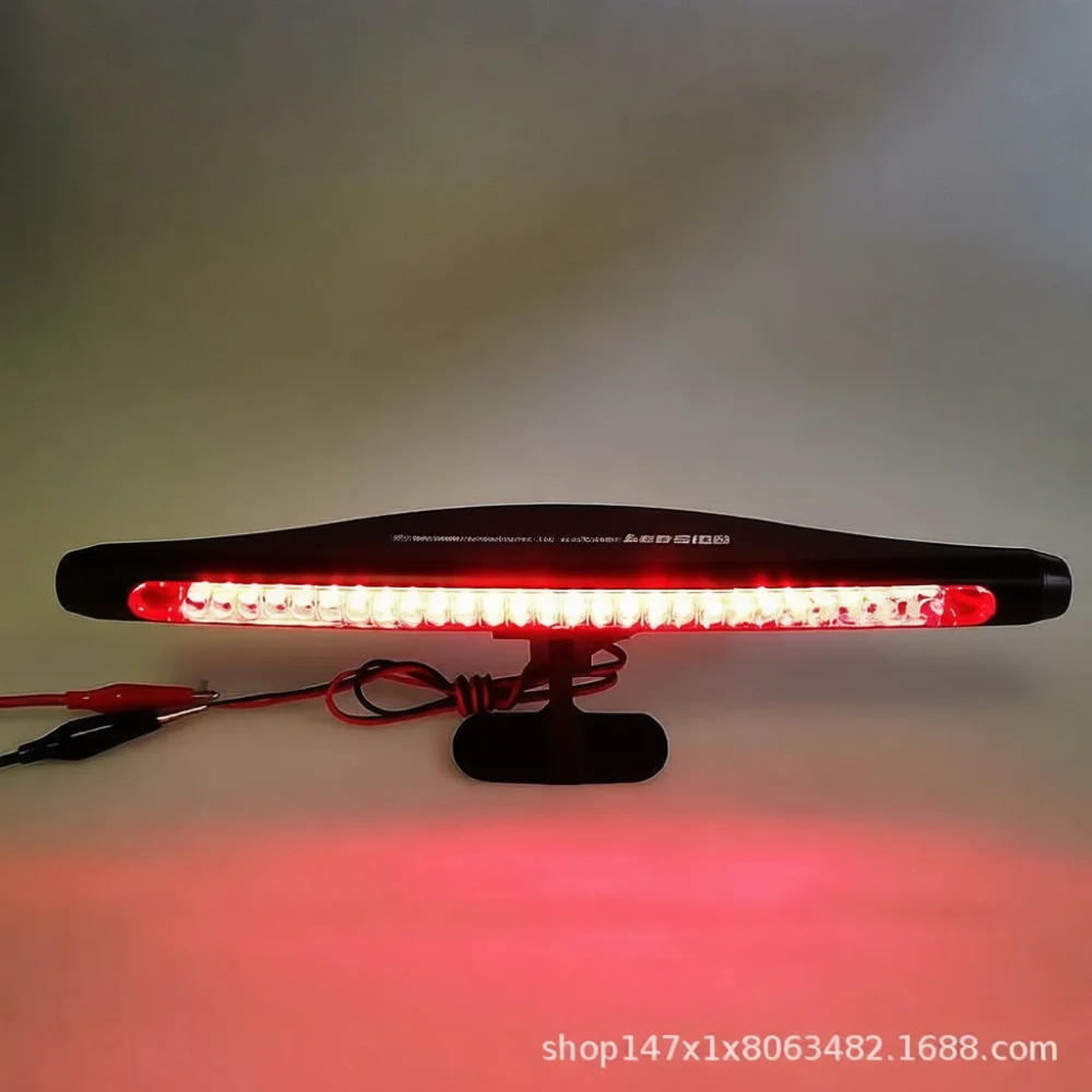 Vehicle High Mount Stop Light 28 LED Universal Car Rear Tail Brake Safety Warning Lamp Automotive Exterior Light Assembly Parts
