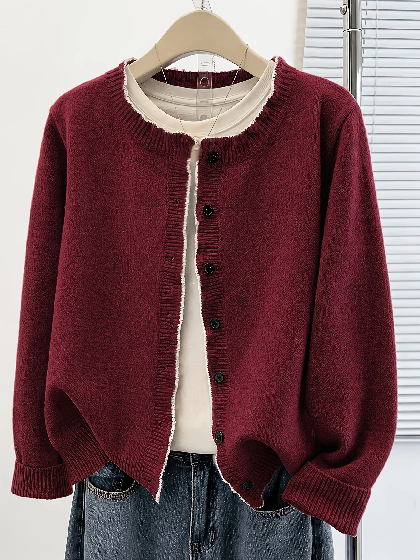 Women's round neck, black fungus edge, lace button knit cardigan, casual and fashionable, autumn and winter styles