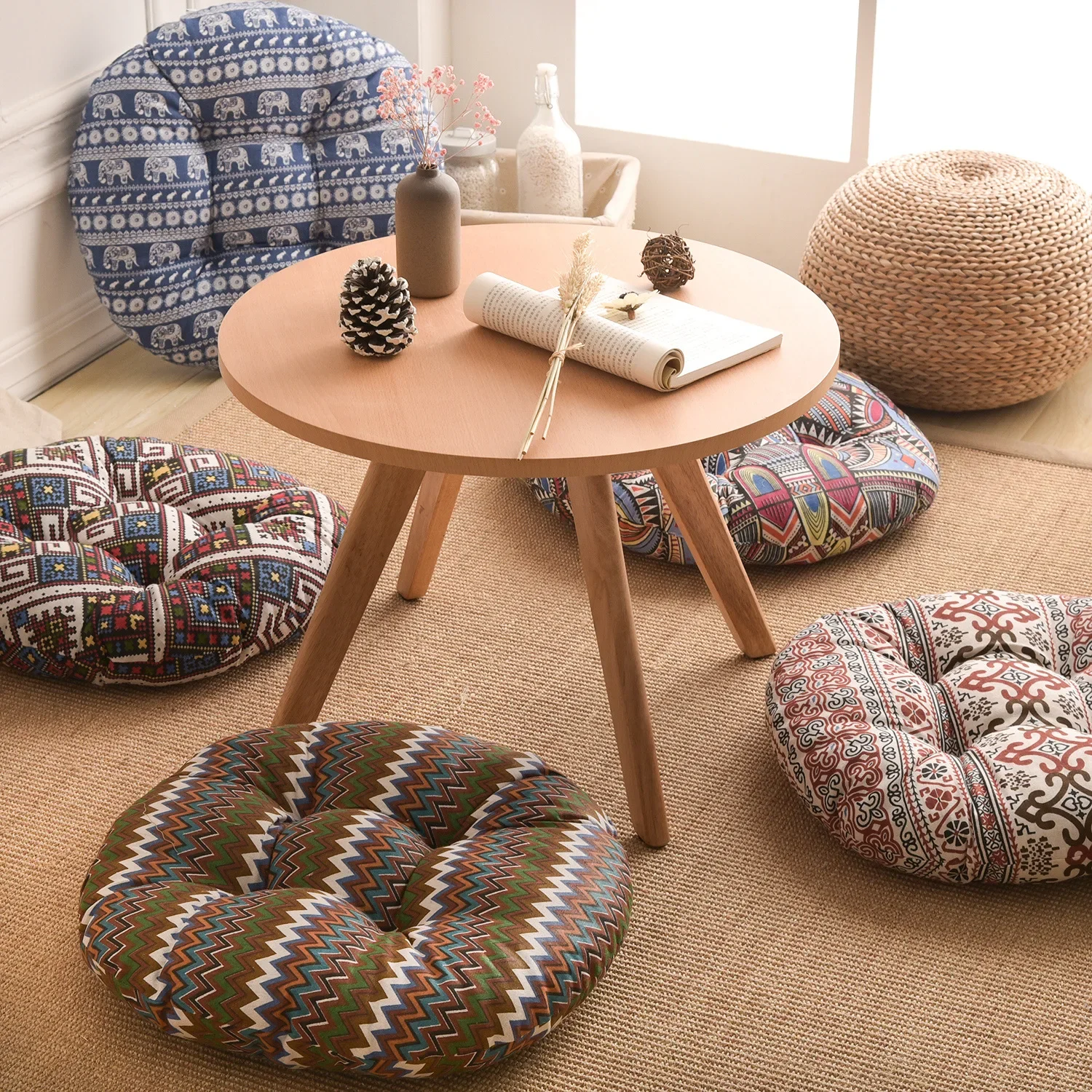 Round Shape 2 Size Seat Cushion Silk Cotton Core Cotton Polyester Tatami Cushion Pillow Home Decoration Car Soft Sofa Cushion