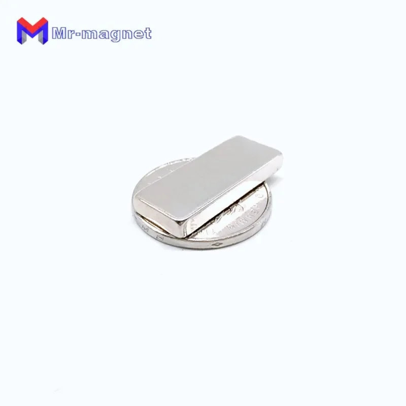 Ímãs fortes de neodímio de terras raras, 50 peças 30x10x4mm, ímãs resistentes, força de tração poderosa para geladeira, garagem, cozinha, diy