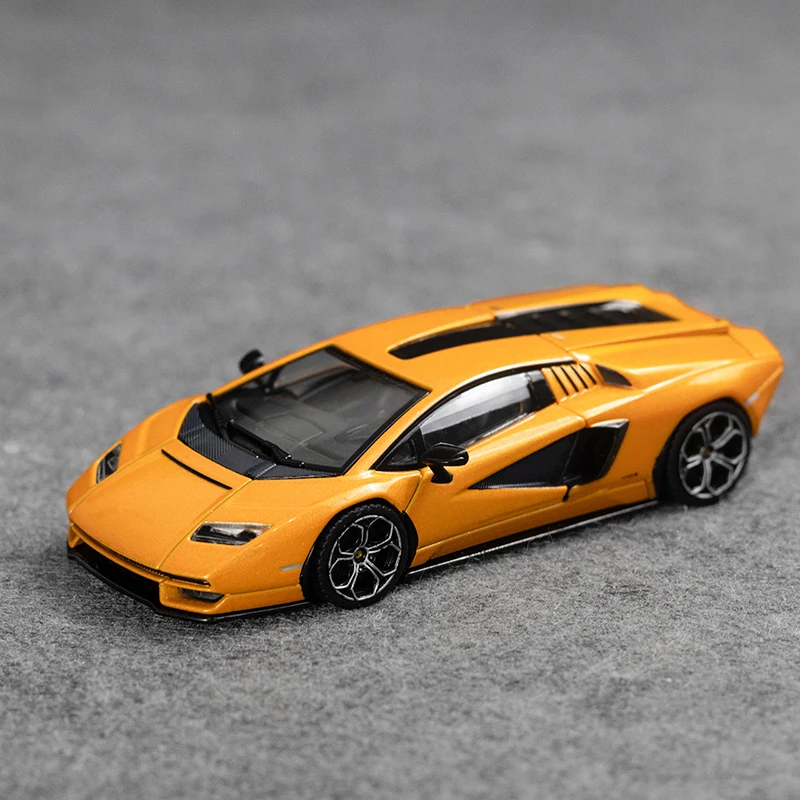 HH Toys 1:64  SVJ LPI800 Supercars Alloy car model