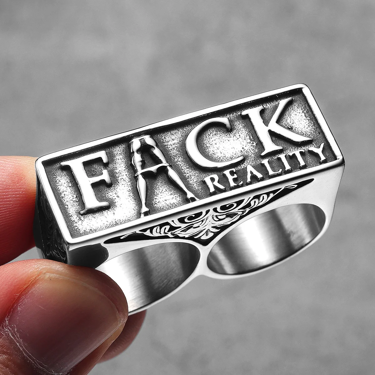 Reality Double Hole Carving Stainless Steel Men Rings Personality Punk for Male Women Fashion Jewelry Creativity Gift Wholesale