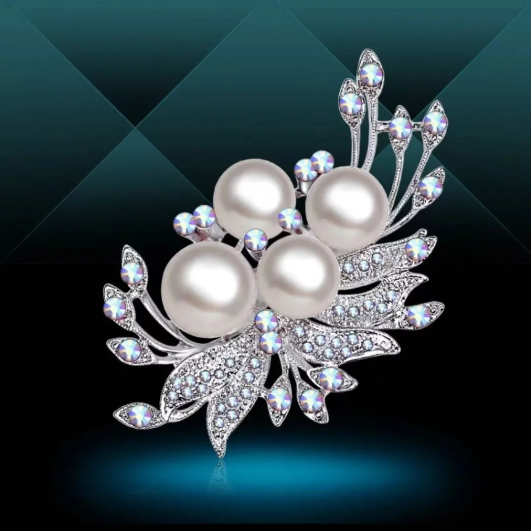 New Ornate Pearl Crystal Blossom Brooches For Women Fashion Zircon Rhinestone Pins Jewelry Festival Gifts Party Office Accessory
