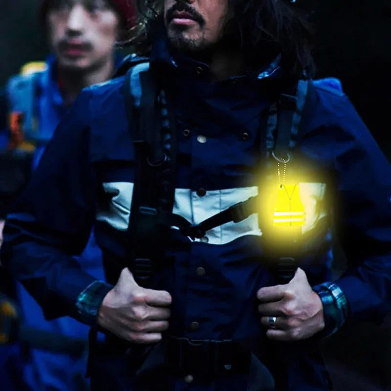 10PCS Basketball Reflective Keychains Outdoor Night Safety Stars Lightning Backpack Pendants Fashion Key Rings Gifts