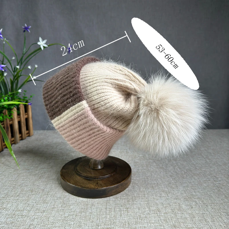 True Fox Hair Ball Knitted Hat for Women\'s Autumn and Winter Versatile Ear Protection Rabbit Hair Colored Knitted Hat