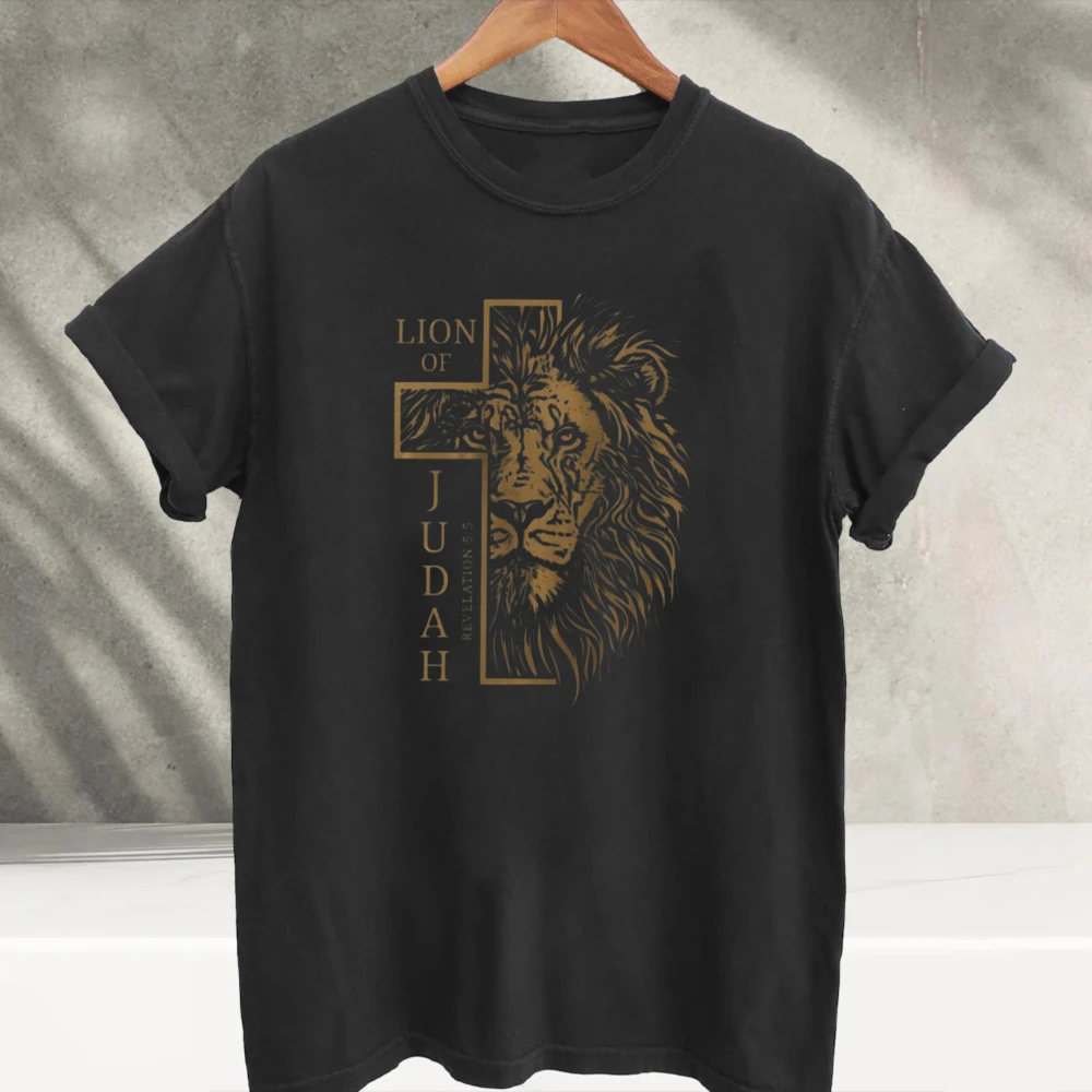 Lion of Judah Cross Vintage Gold Graphic T Shirt Men Christian Faith Lion Print Casual Cotton Short Sleeve Crew Neck Streetwear