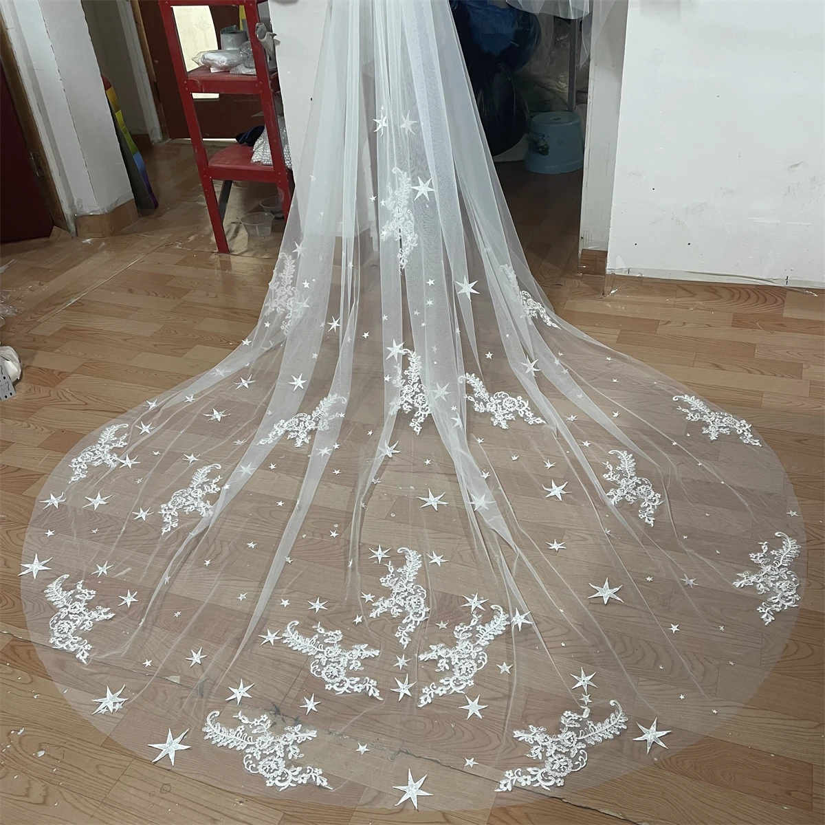 Wedding Veil Long Stars Applique 2 Tiers Blusher Face-Covered Soft Tulle Luxurious Bridal Veil With Comb White/Ivory Accessories