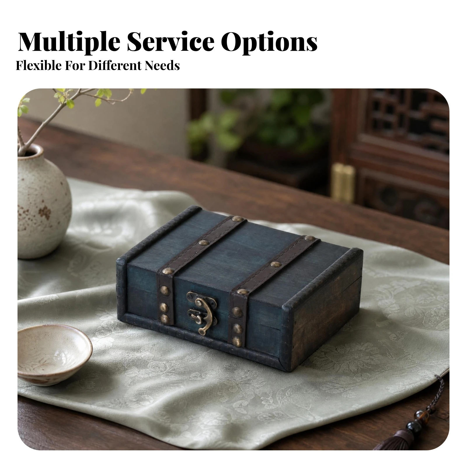 Classic Distressed Look Jewelry Box Handcrafted Wooden Keepsake Storage Box with Latch for Living Room