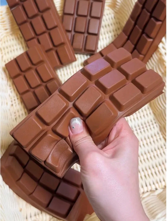 Chocolate Scented Food Sensory Toy Slow Rebound Squeeze Stress Relief TPR for s Party Favor Travel Cute Collectible Gift