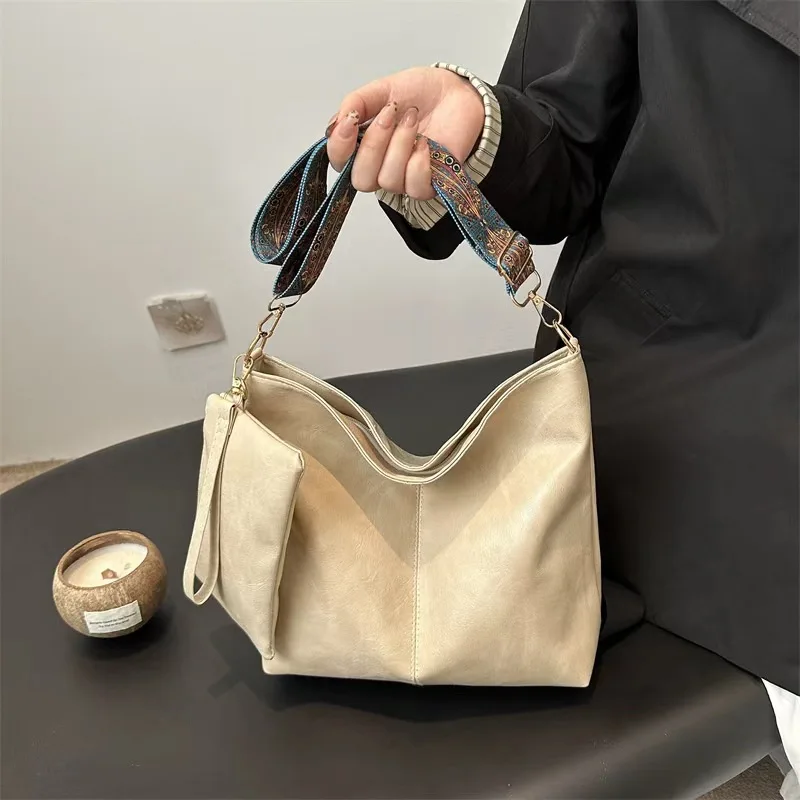 Damen-Eimer-Einkaufstaschen-Set aus Retro-PU-Material, verstellbarer breiter Riemen für den täglichen Bedarf, mit modischem Reißverschluss und Polyesterfutter – Detail 5
