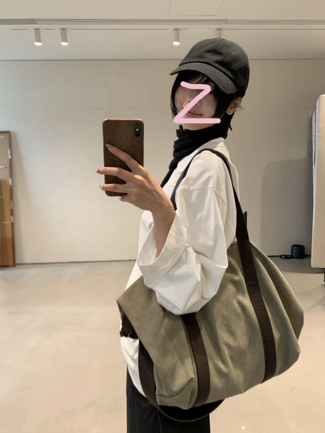 Fashionable Retro Travel Bag 2025 New Style Patchwork Color Block Design Large Capacity Commuter Shoulder Crossbody Bag