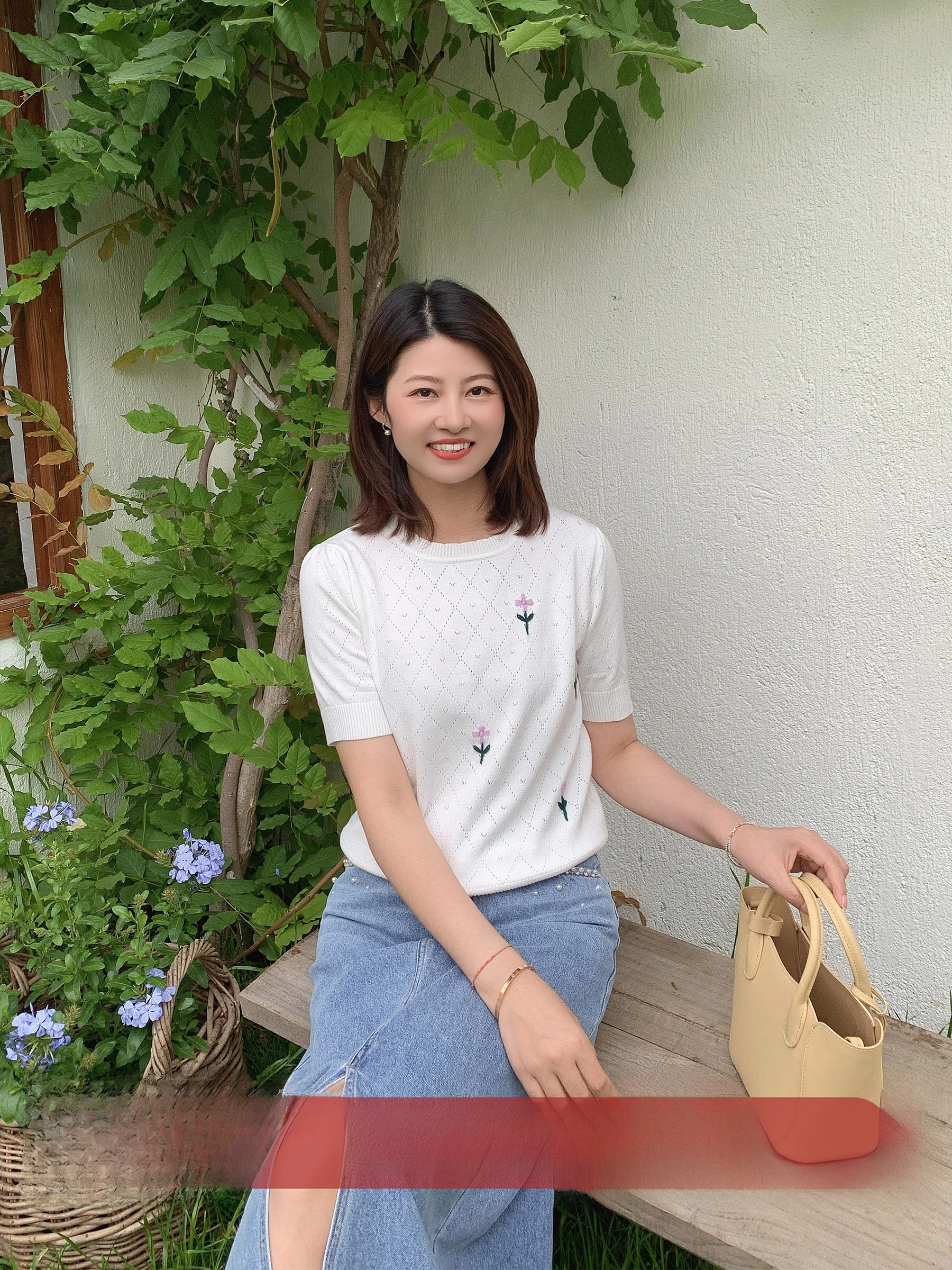 

Летний женский вязаный топ с цветочной вышивкой, универсальный, прохладный, с низким вырезом, пуловер