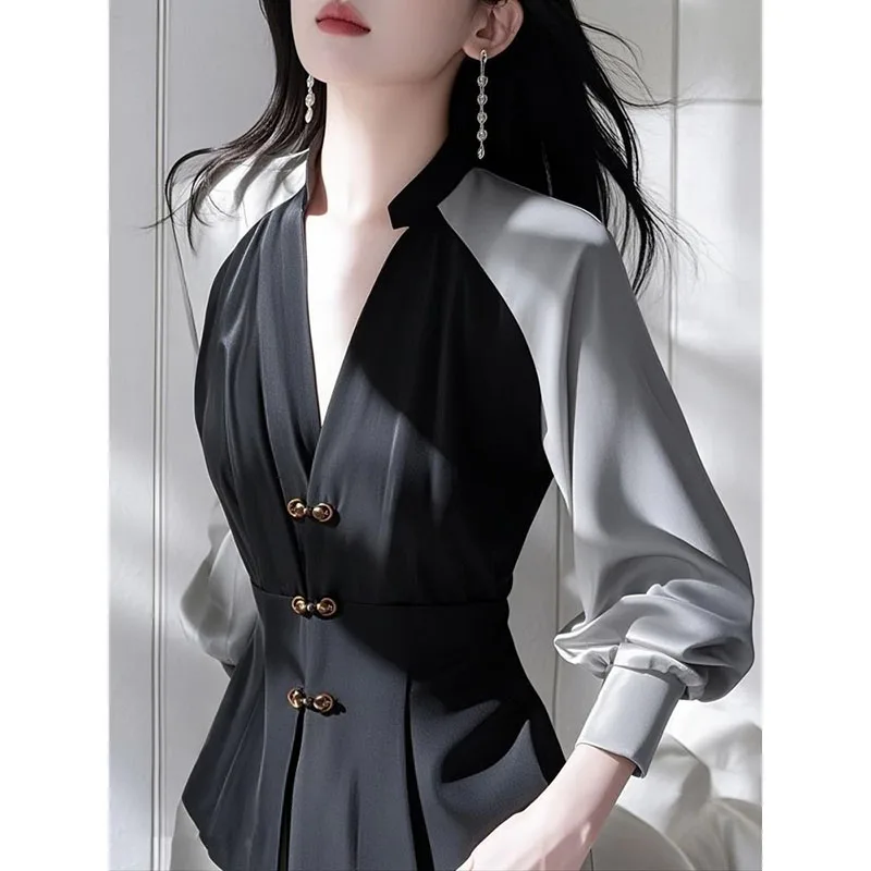 

2025 New Shirt Women's Temperament Korean Splicing Long Sleeve Fashion Casual Loose Waist black and gray Contrast Blouse Female