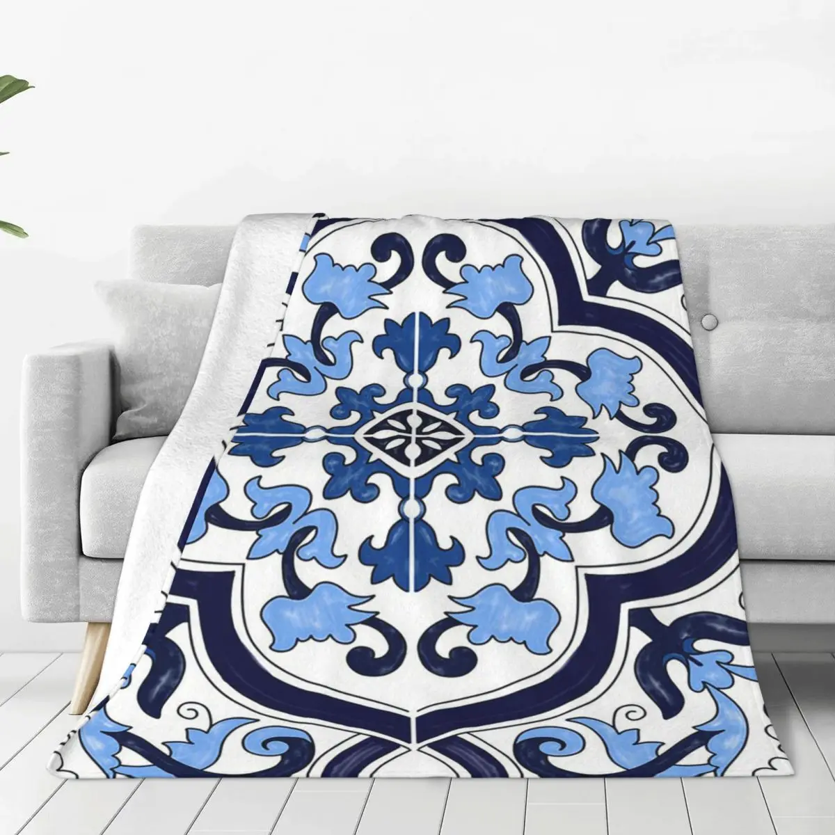 Blue Ornate Floral Mediterranean Sicilian Tile Blanket Soft Warm Flannel Throw Blanket Cover for Bed Picnic Travel Home Sofa