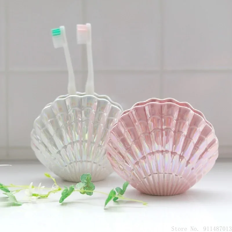 Japanese-style ceramic toothbrush rack bathroom swing table toothbrush base milky white, pink shell shape toothbrush holder