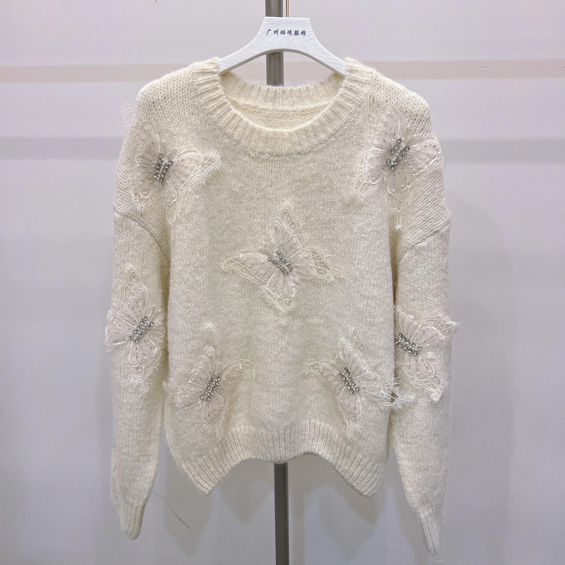 2024 New High Quality European Heavy Industry Lazy Style 3D Butterfly Embroidery Pullover Wool Knitted Sweater For Women N469