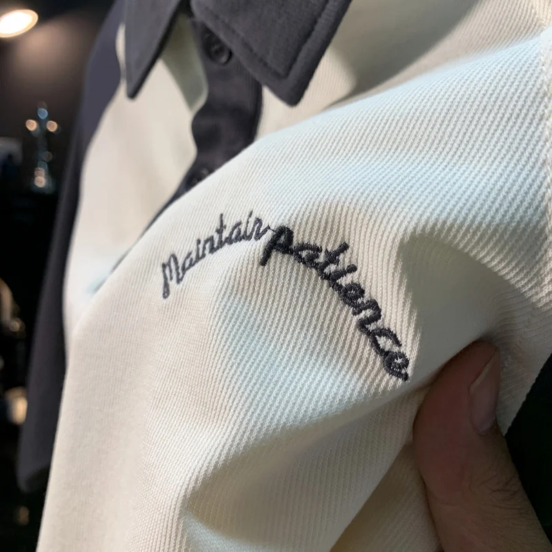 Letnia, cienka koszulka polo z krótkim rękawem, patchworkowa, kontrastowa, męska, haftowana, luźna i wszechstronna koszulka z krótkim rękawem i kołnierzykiem