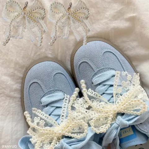 1Pair Fashion Lace Pearl Bow Shoelace Flower Buckle Sneakers Decorative Charm Shoe Women's Bag Pendant Bow Key Chain Accessorie