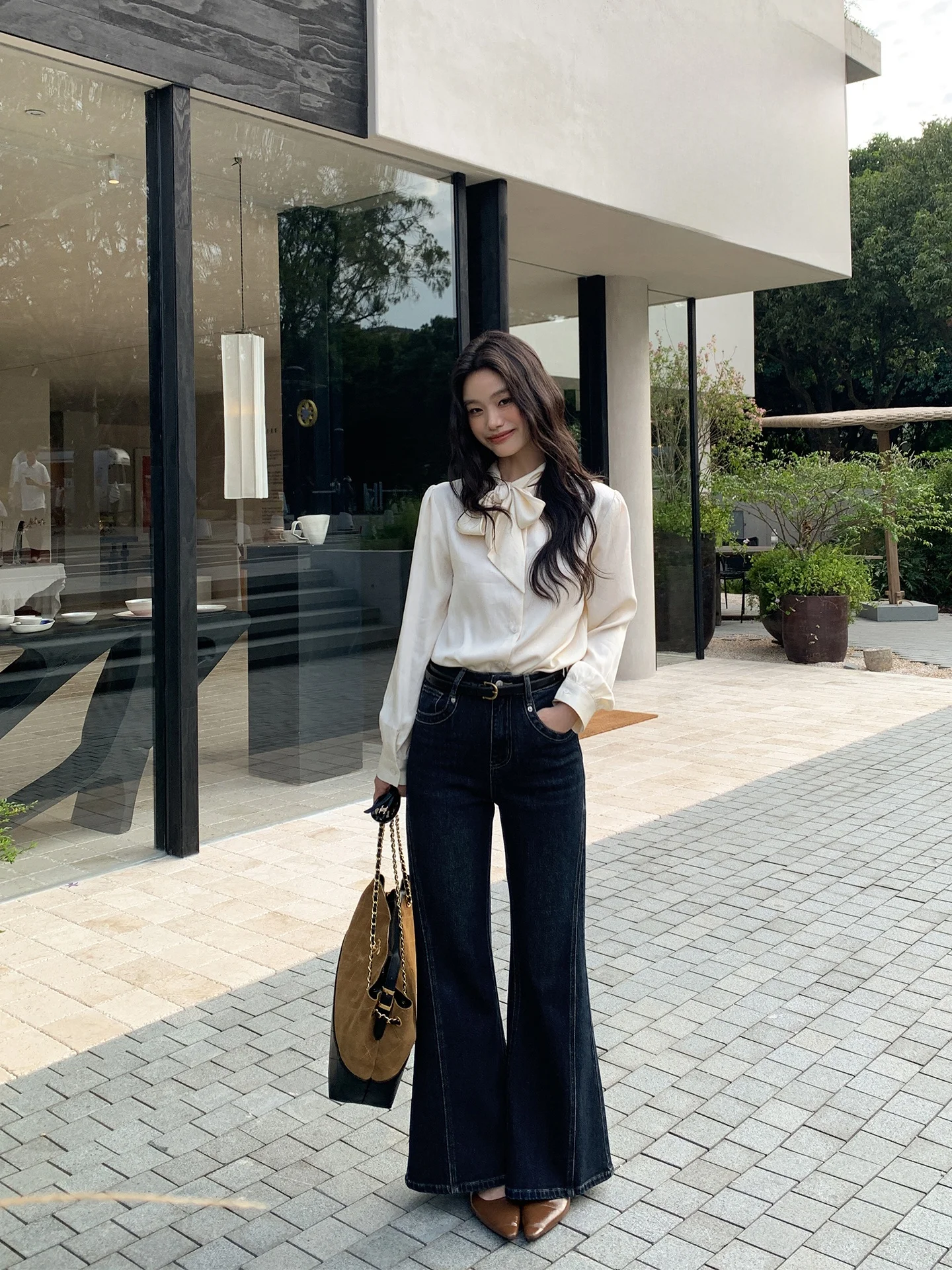 

Slim Fit Bell Bot Jeans Women's High Waist Straight Leg Spring Casual Faion Design Sensation Jeans by Lu Jiaxi