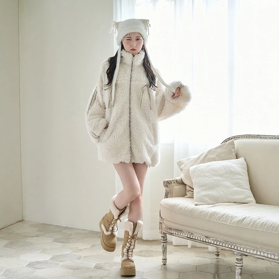 Giacca in pelliccia sintetica dolce moda stile giapponese Autunno e inverno Cappotto in peluche addensato caldo per nuove ragazze Cappotto in pelliccia da donna 2025