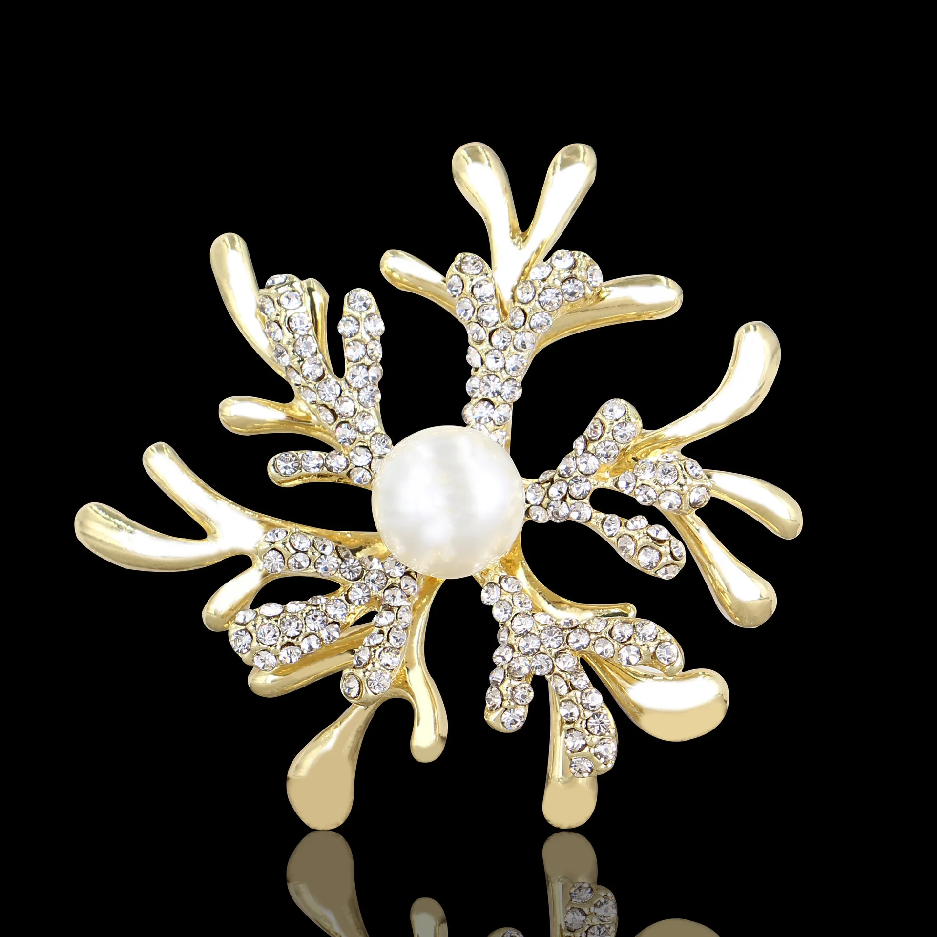 New All-match High-quality Pearl Rhinestone Coral Flower Female Brooch Corsage Clothing Pin Accessories Supplies