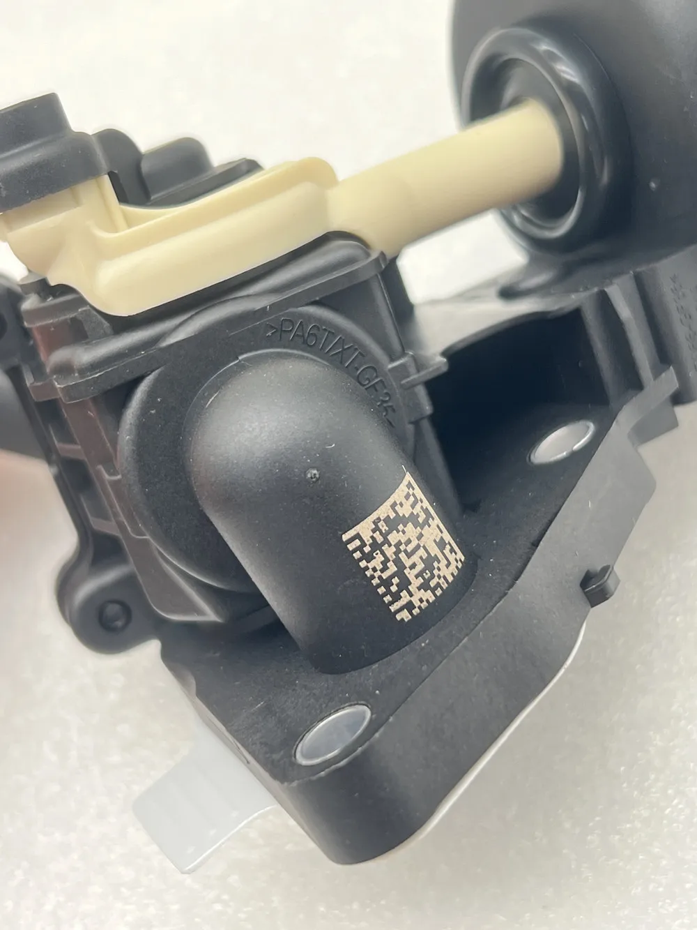 ضمان لمدة عامين صمام التحكم OEM الأصلي 059121737AR لصمام تنظيم AUDI A4 Avant S4 quattro VW Amarok 059-121-737-AR