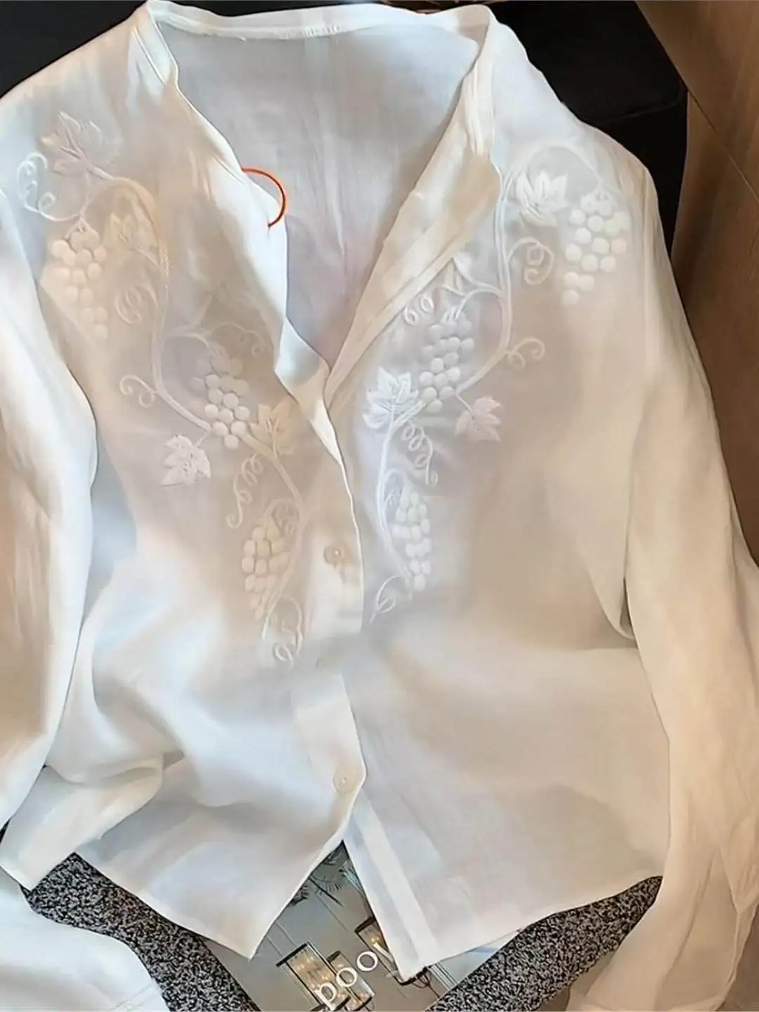 

High-End Large Size Linen Embroidered Design Loose Long Sve irt Spring New Sle Women's Top Comfortable Breathable Comm...