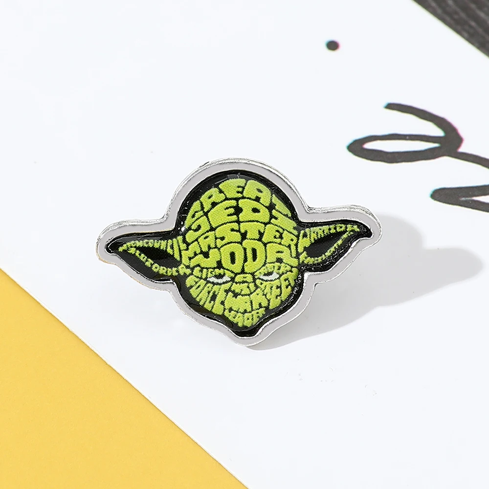 star-wars-yoda-–-broche-en-email-personnage-de-dessin-anime-epingle-a-revers-bijoux-a-collectionner-portrait-de-tete-creatif-cadeau-pour-les-fans