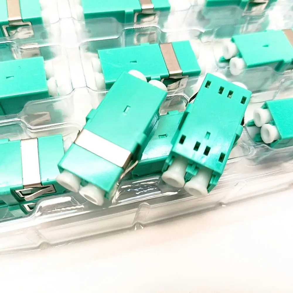 Optischer Faserkoppler LC UPC OM3 Multi-Mode Duplex Glasfaseradapter LC/UPC Glasfaserflansch ohne Ohren